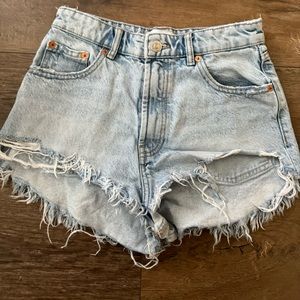 Zara shorts 4